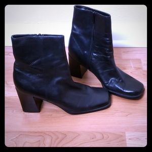 Blair leather short boots thick heels